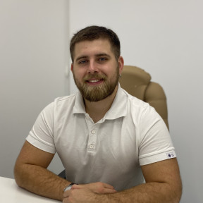 Масажист Косяк Руслан Олексійович
